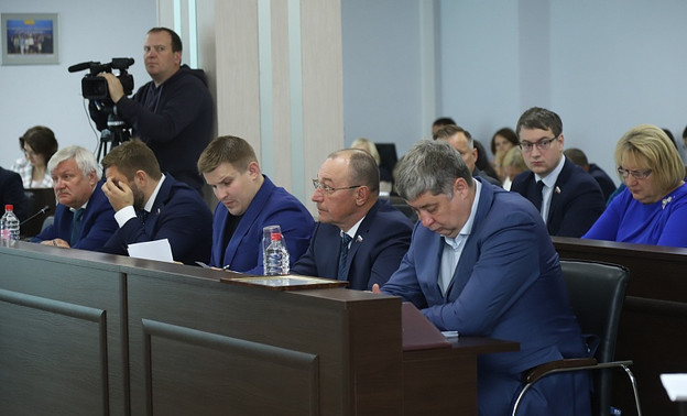 Кировские депутаты одобрили повышение тарифов на тепло выше предельного уровня