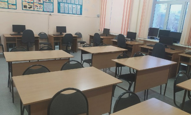 В Кирове хотят перевести все школы на дистанционное обучение