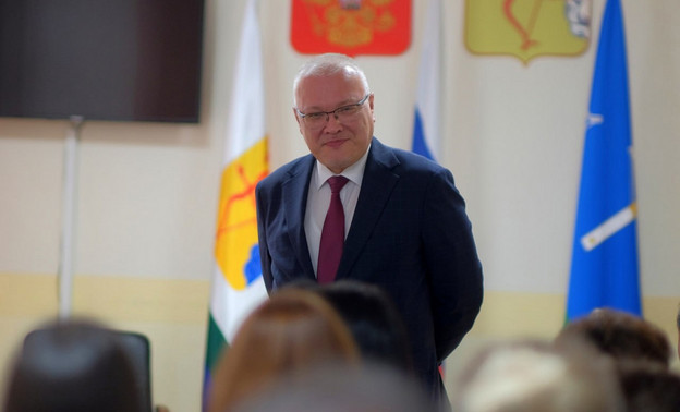 Губернатор Александр Соколов поздравил кировчан с Днём знаний