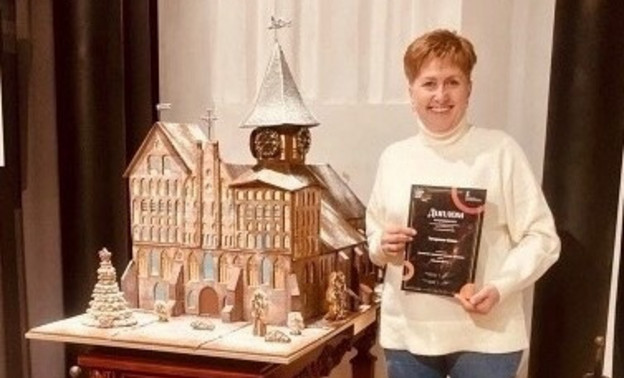 Уроженка Кировской области представила на Всемирном фестивале пряничный Кафедральный собор