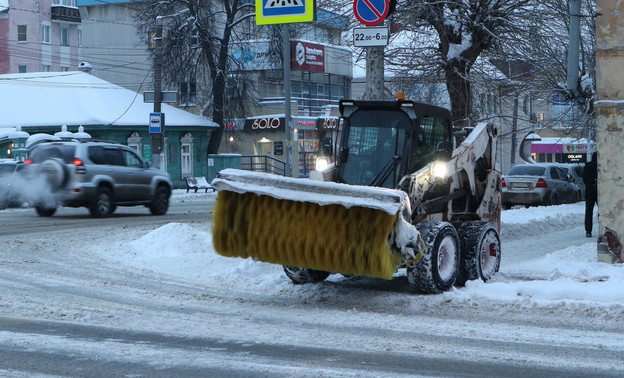 Кировских автолюбителей предупреждают об ухудшении условий на дорогах