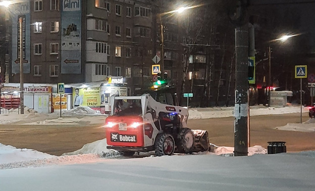 В Кирове вывезут снег с семи улиц города