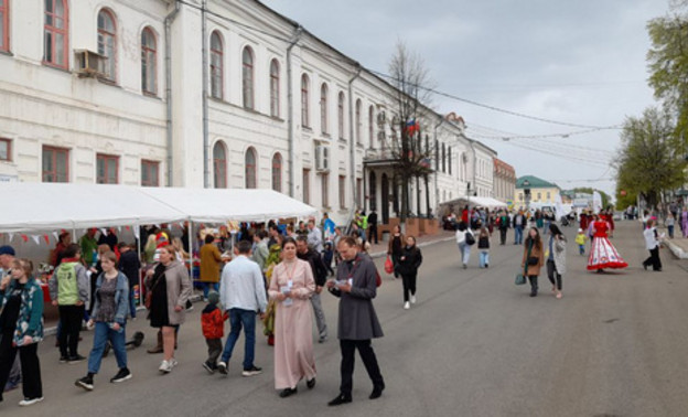 За два дня улицу Спасскую посетили более 100 тысяч человек
