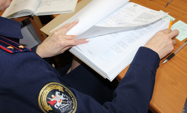 В Омутнинске подростка подозревают в краже 162 тысяч рублей