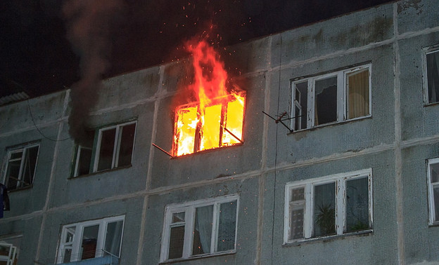 В кировской квартире произошёл пожар