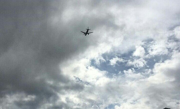 Фото дня: самолет президента России над Кировом