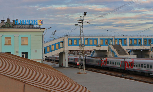 В июне в Кировской области изменят расписание пригородных поездов