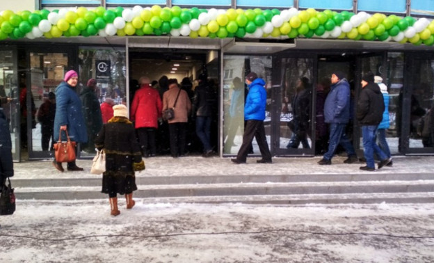 В Кирове открылся супермаркет «Перекрёсток»