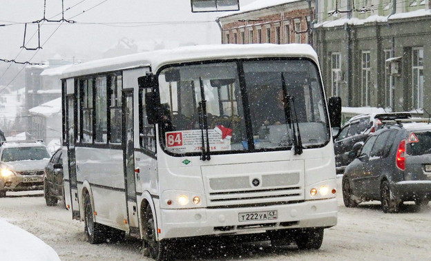 Почему в Кирове выпустили на линию автобус, в котором пахло топливом?