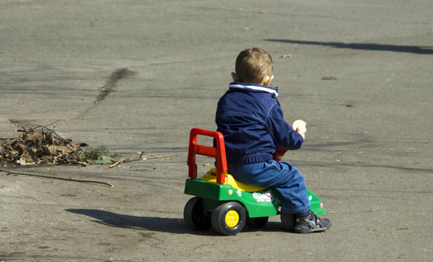 В Кировской области 5-летний мальчик чуть не лишился зрения из-за своих родителей