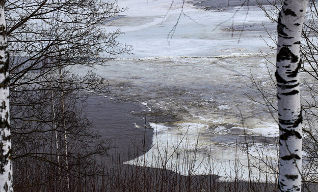 На южных реках Кировской области начинается ледоход