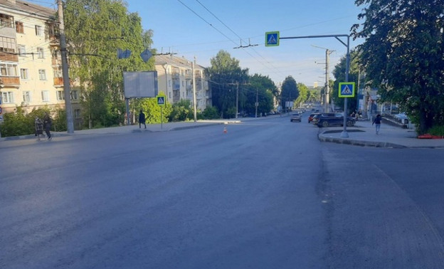 В Кирове мотоциклист сбил 8-летнюю девочку на пешеходном переходе
