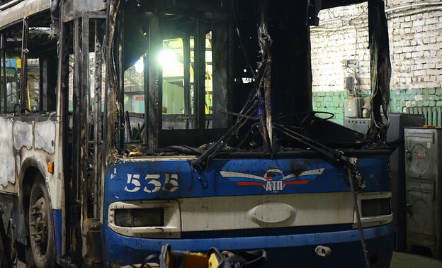 АТП поощрит экипаж сгоревшего троллейбуса