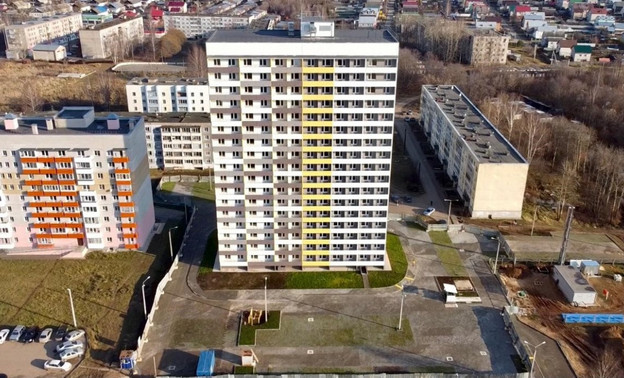 В Кирове достроили дом для переселенцев из аварийного жилья
