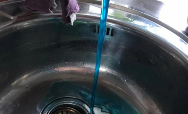 Жители двух домов в Лузе моют руки водой с фруктовым ароматом