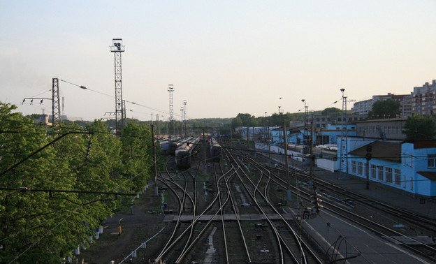 В Кировской области молодой человек попал под поезд и остался жив
