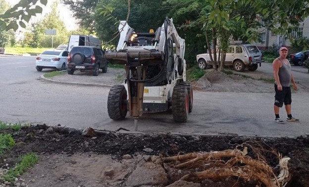 В Кирове на двух улицах обновят тротуары