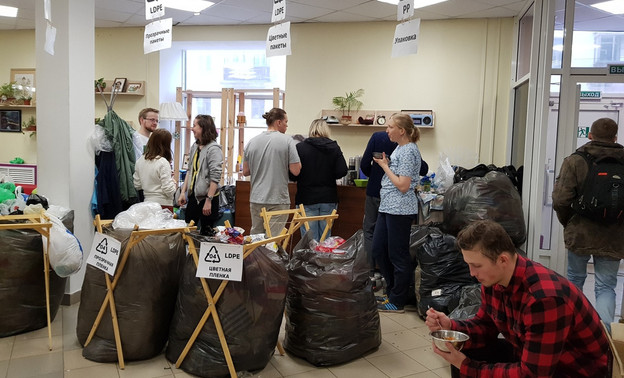 В Кирове появилось «экотакси», которое забирает сортированный мусор