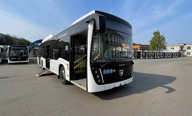 В Киров поступил ещё 51 новый автобус