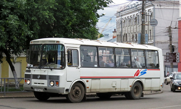 В Кирове проезд на трёх маршрутах автобусов подешевел на один рубль