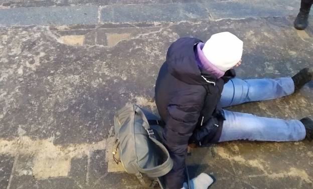«Тётя приехала из Питера и сломала колено»: кировчане жалуются на зимнюю уборку улиц