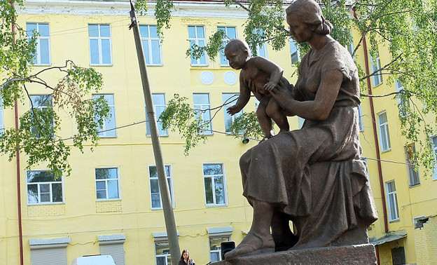 Депутат Госдумы назвал рождение ребёнка «билетом в бедность»