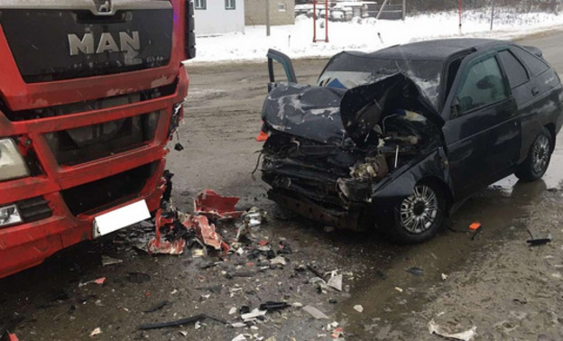 В Омутнинском районе в ДТП погибли два человека