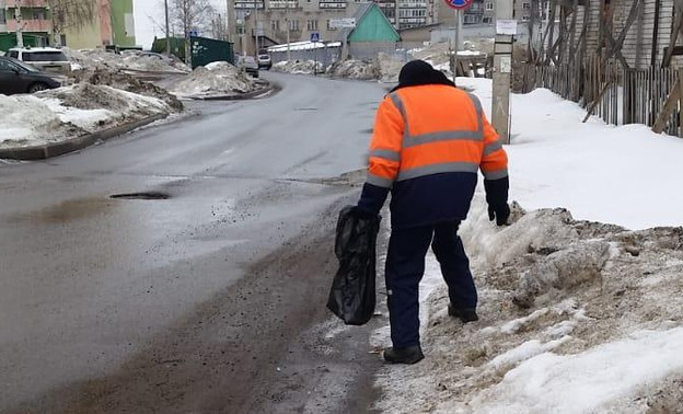 В Кирове 87% автобусных остановок очистили от рекламы