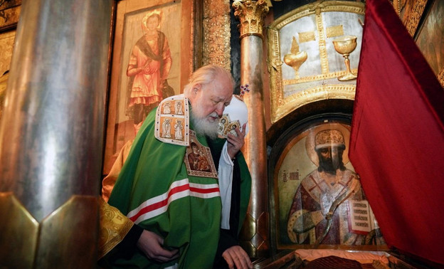 Патриарх Кирилл заявил о необходимости запретить мобилизацию отцов с тремя и более детьми