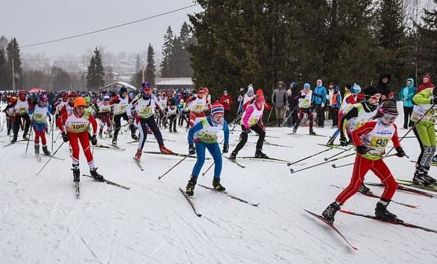 В Кировской области стартовала массовая лыжная гонка «Лыжня России - 2024»