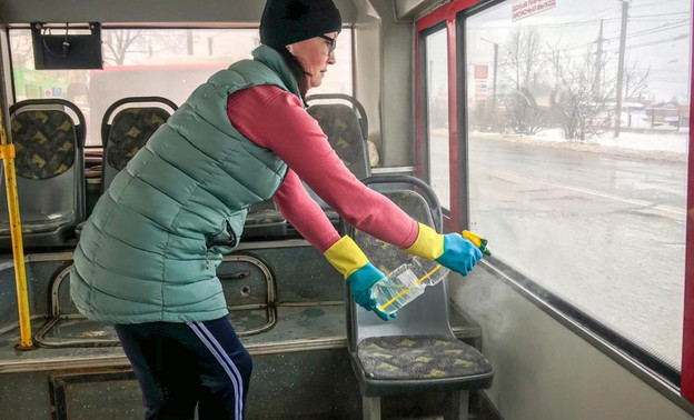 Количество троллейбусов и автобусов на маршрутах сократилось на 65%