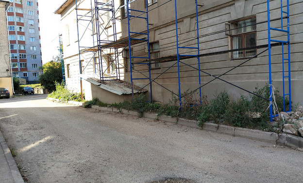 Ремонт дома на улице Ленина притормозил