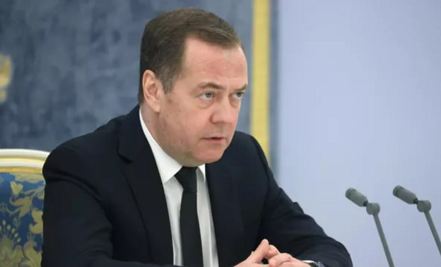 Дмитрий Медведев заявил, что Польша может получить «долю радиоактивного пепла»