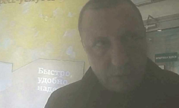 В Кирове разыскивают мужчину, который украл из гостиницы часы и банковскую карту