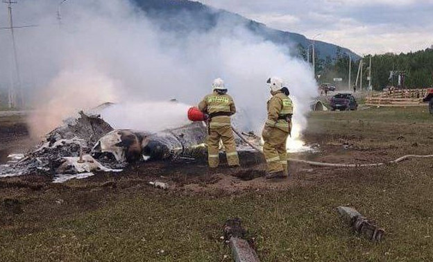 Что известно о падении вертолёта на Алтае и сколько человек погибло?