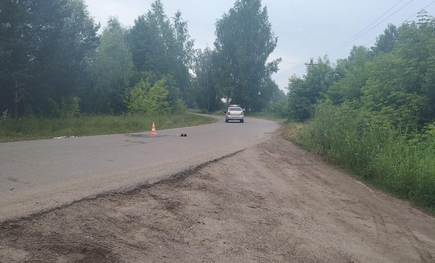 В Кировской области разыскивают водителя, который насмерть сбил 19-летнего пешехода