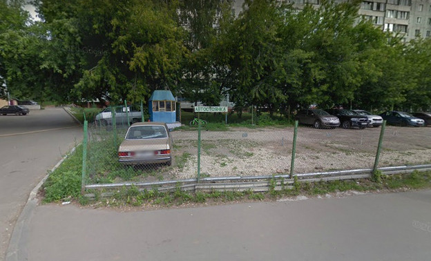 На кировского предпринимателя могут завести уголовное дело за нелегальную автостоянку на улице Азина