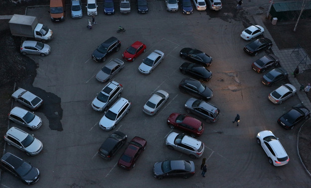 В Кирове утвердят тариф на парковки