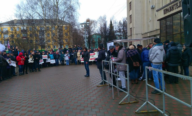 Народный сход в Кирове: «Они просто тырят наши деньги»