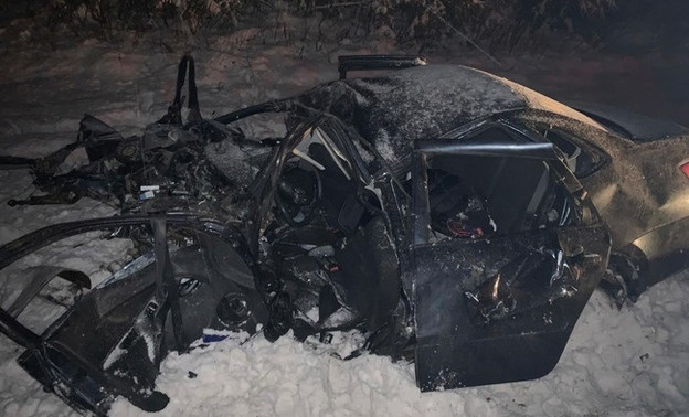 В Омутнинском районе погиб человек в результате столкновения двух автомобилей