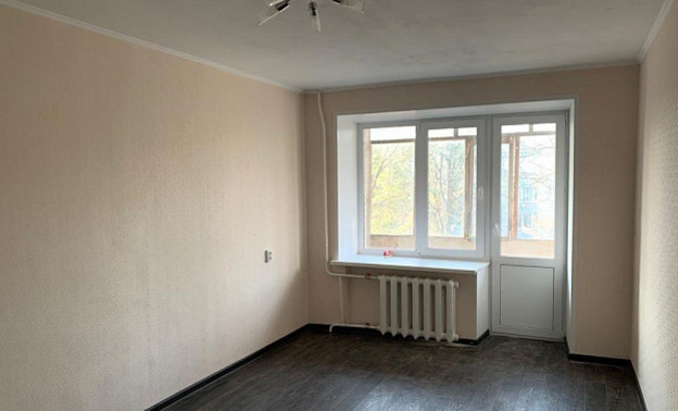 Учителя из пяти районов Кировской области получат служебные квартиры