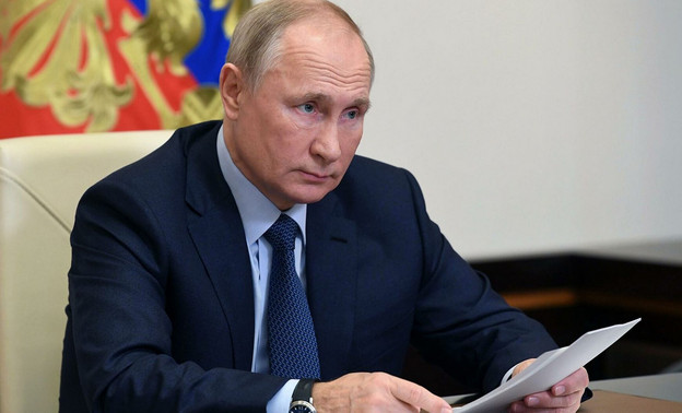Владимир Путин освободил от должности помощника секретаря Совбеза РФ