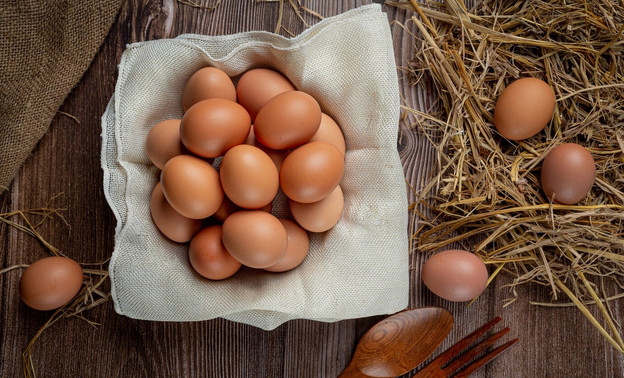 Минсельхоз РФ начал работу над стабилизацией цен на яйца в России
