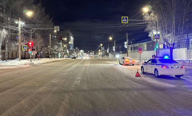 Водитель Audi сбил девушку на Воровского