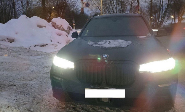 В Кирове на улице Лепсе водитель BMW сбил пешехода