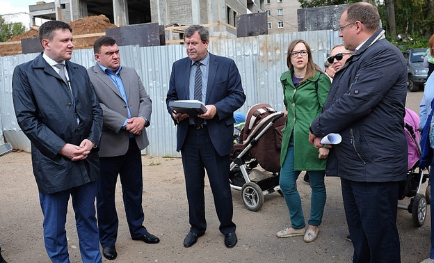 Дворы у путепровода в Чистые Пруды обещают привести в порядок к 15 августа