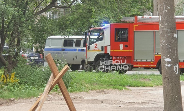 В Кирове оцепили перекрёсток Милицейской и Карла Либкнехта