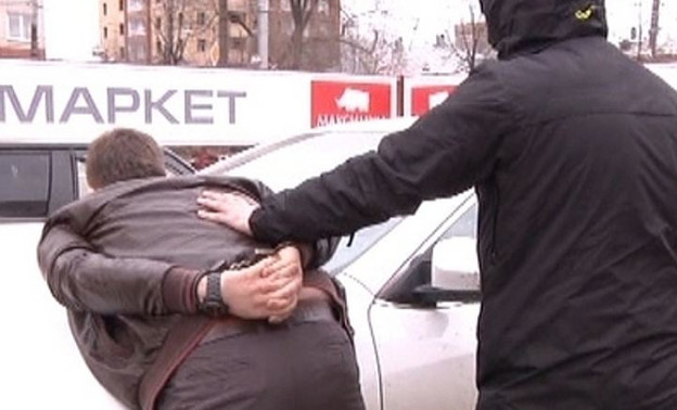 Кировские полицейские задержали мужчину, подозреваемого в серии мошенничеств