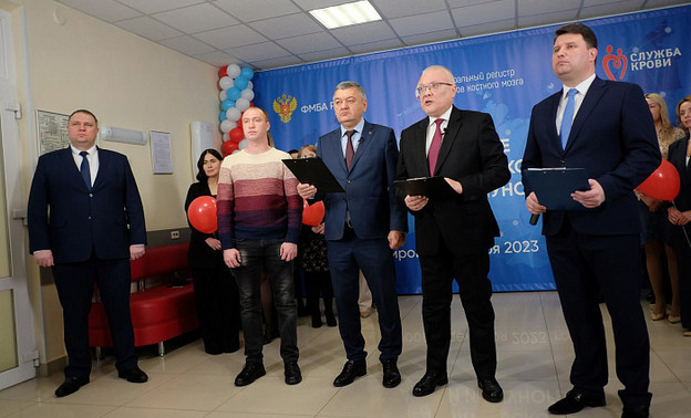 В Кирове открыли лабораторию по подбору доноров костного мозга