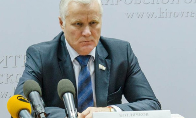 И.о. министра сельского хозяйства Алексей Котлячков предложил перевести часы на два часа вперёд